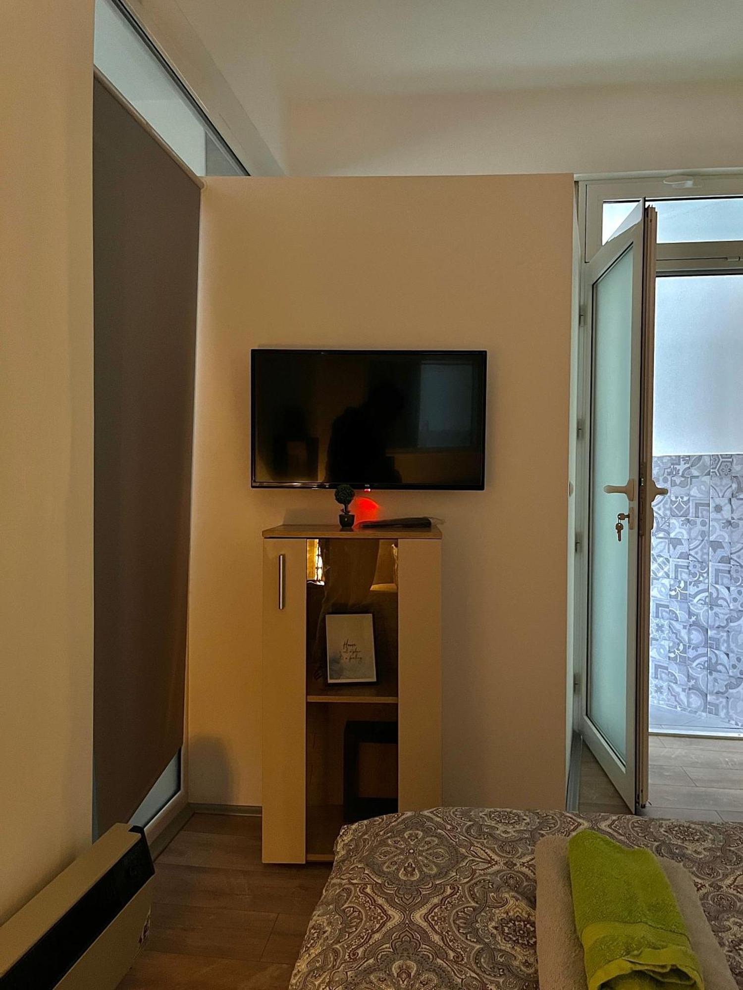 Nilton Apartmans Ni Exterior foto